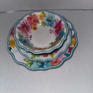 Floral Patterned Dinnerware Set